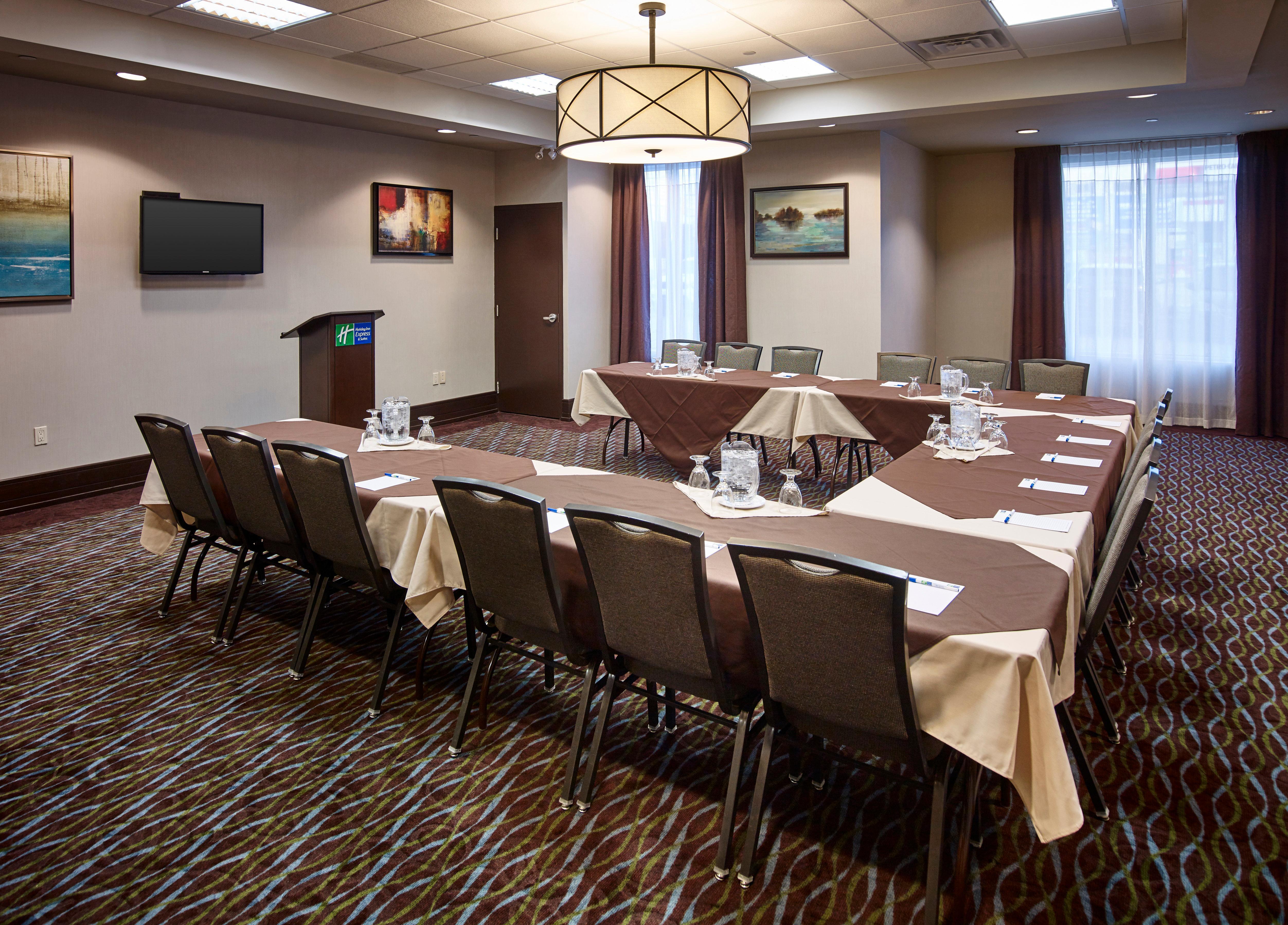 Holiday Inn Express And Suites Timmins By Ihg Exterior foto